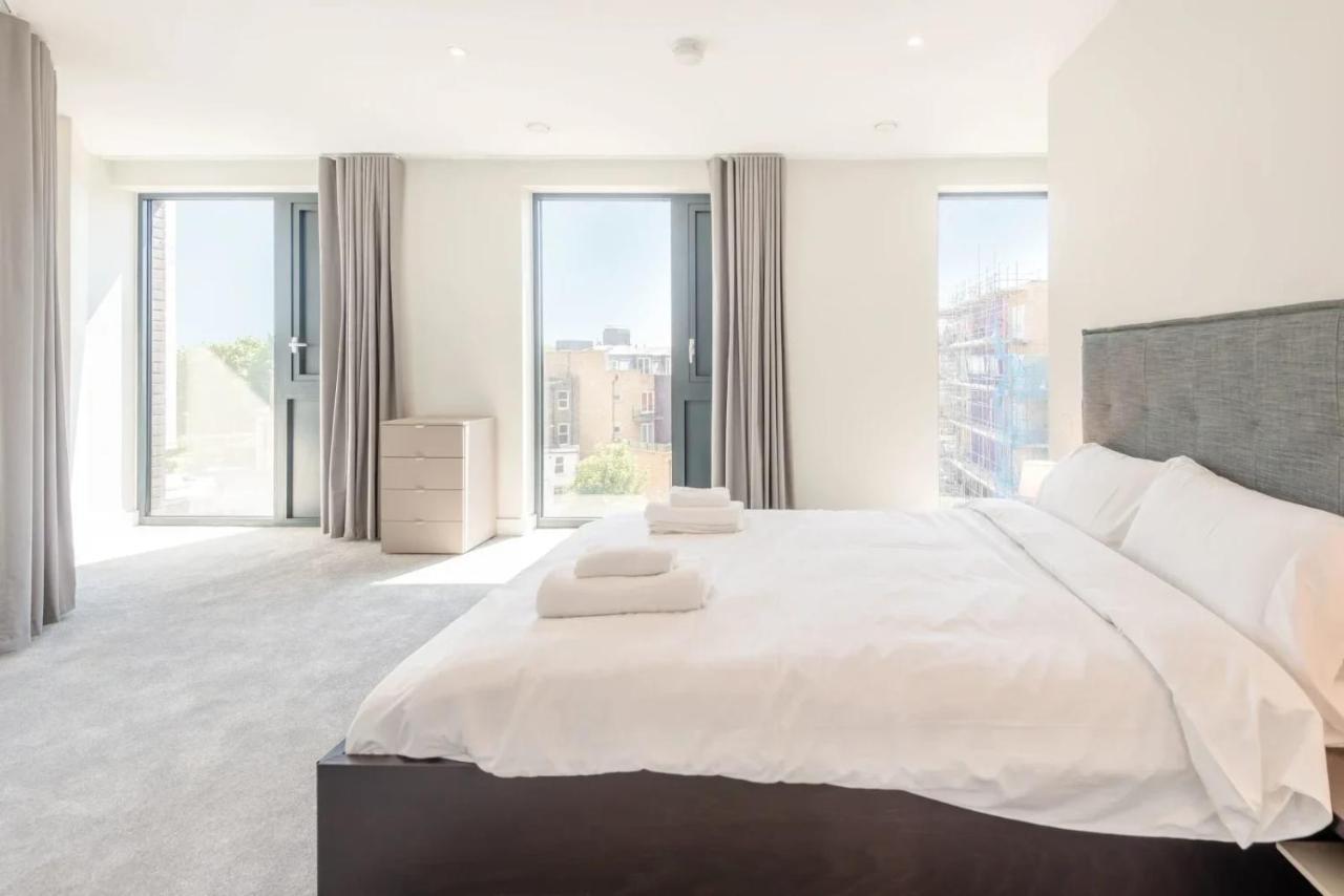 Modern Apartments In Brentford 2 Minutes Walk From Kew Bridge Extérieur photo
