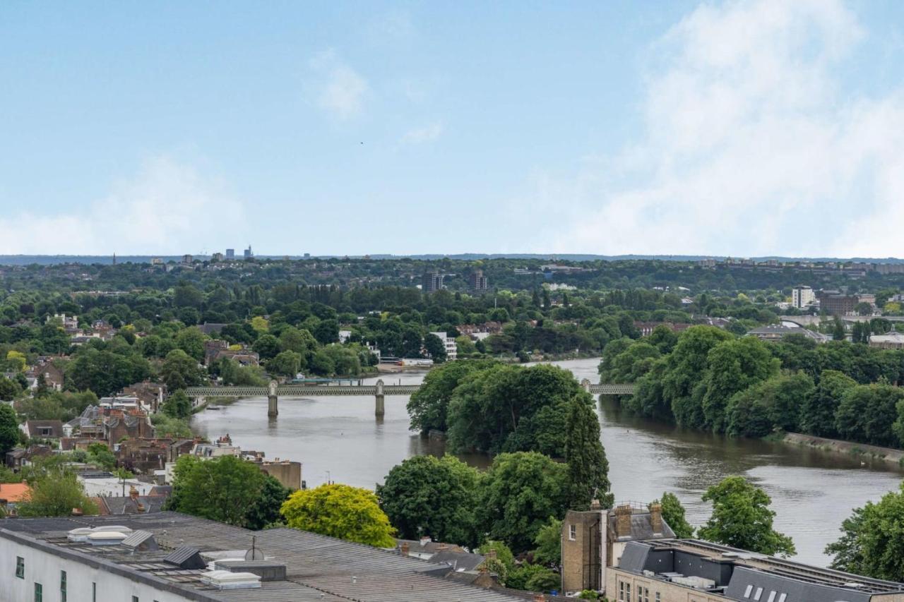 Modern Apartments In Brentford 2 Minutes Walk From Kew Bridge Extérieur photo