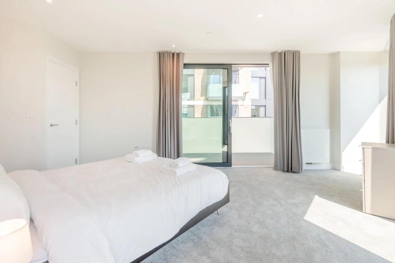 Modern Apartments In Brentford 2 Minutes Walk From Kew Bridge Extérieur photo